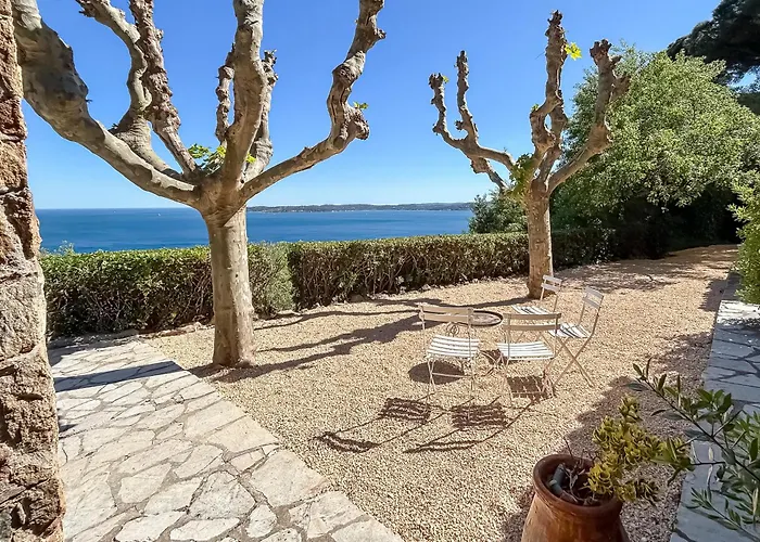 Detente Provencale Avec Vue בית נופש *