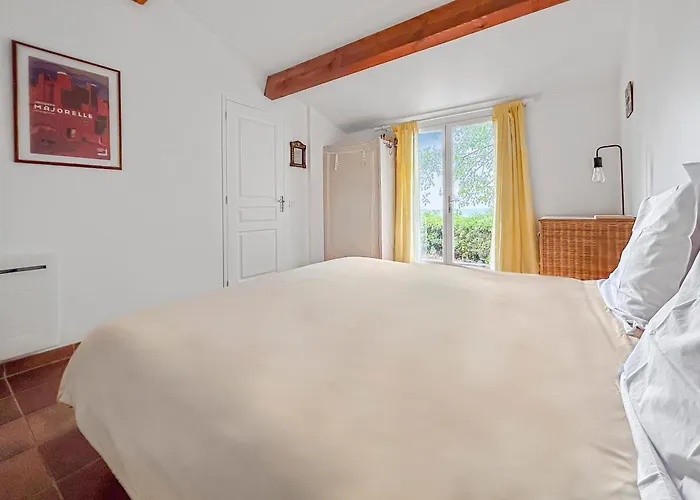 בית נופש Detente Provencale Avec Vue *