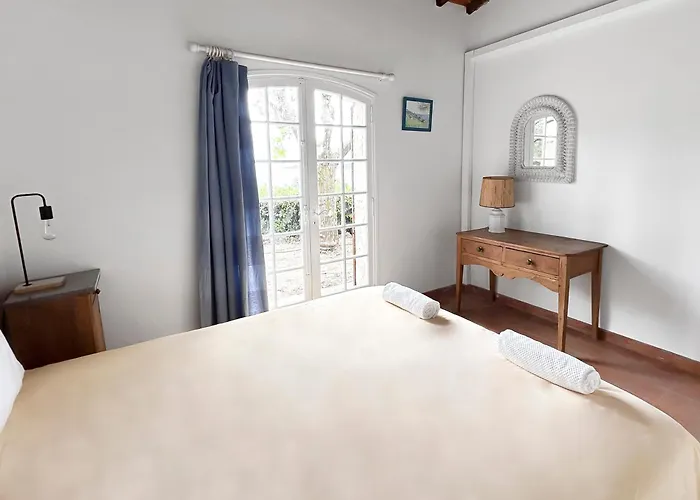 Detente Provencale Avec Vue בית נופש סן-מקסים