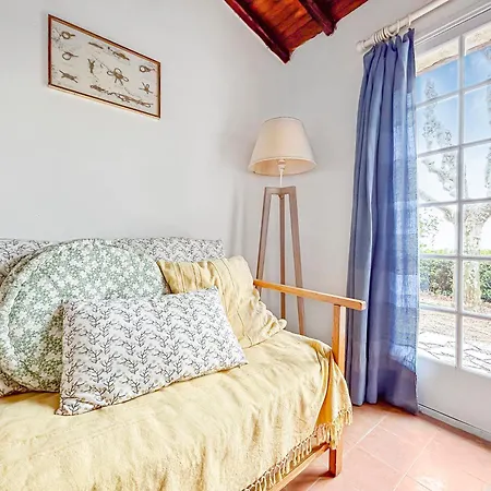 Detente Provencale Avec Vue Holiday home