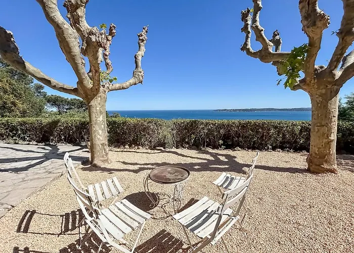 Detente Provencale Avec Vue Sainte-Maxime
